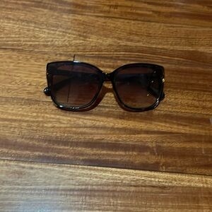 Cutest mom sunglasses!!